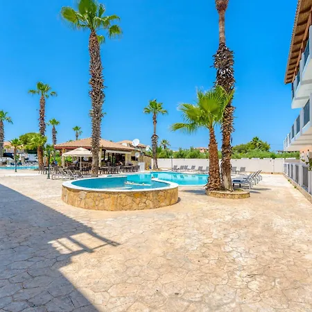 فندق Blue Palm 2*